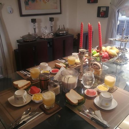 Fakali Homestay Quito Exteriör bild