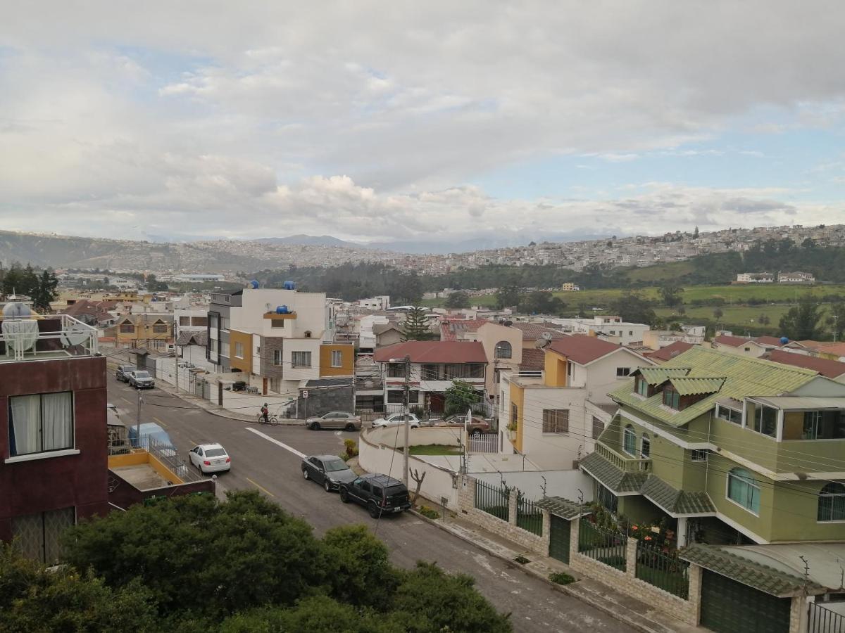 Fakali Homestay Quito Exteriör bild