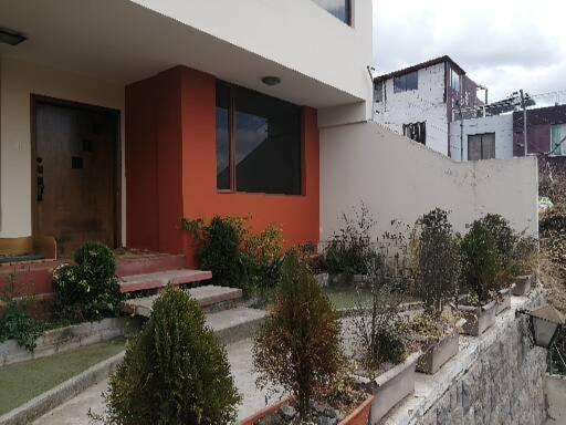 Fakali Homestay Quito Exteriör bild