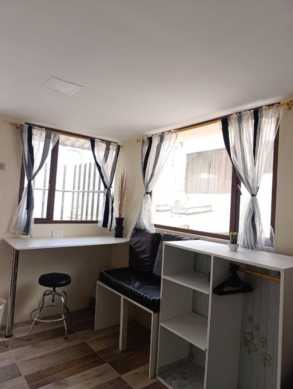 Fakali Homestay Quito Exteriör bild